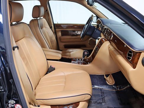 Used 2006 Bentley Arnage R RWD image 26