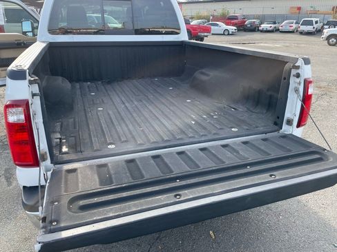 Used 2011 Ford F250 Lariat w/ Lariat Interior Pkg image 10