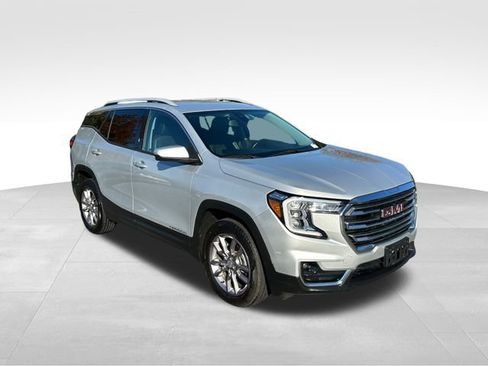 Used 2022 GMC Terrain SLT image 7