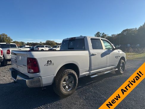 Used 2019 RAM 1500 Classic SLT image 5