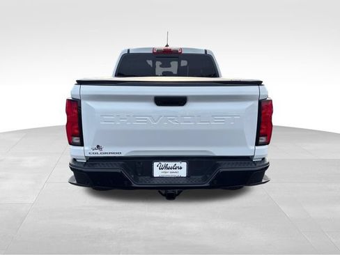 Used 2025 Chevrolet Colorado Z71 AWD/4WD image 4