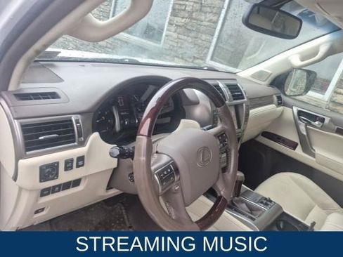 Used 2018 Lexus GX 460 Premium w/ Premium Package image 8