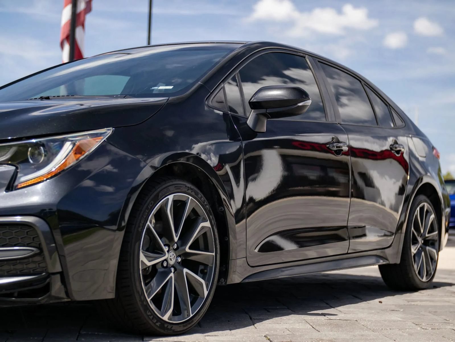 Used 2021 Toyota Corolla SE FWD image 7
