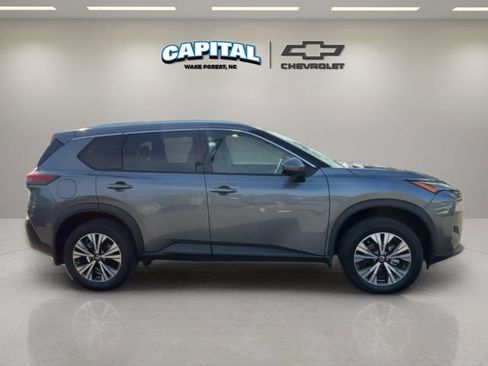 Used 2021 Nissan Rogue SV w/ Premium Package image 6