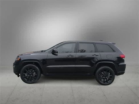 Used 2021 Jeep Grand Cherokee Laredo X image 5