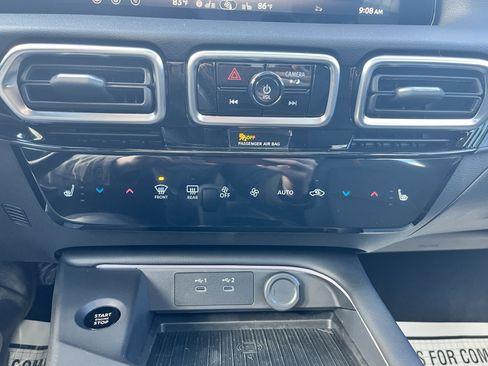 New 2026 Nissan Sentra SR w/ SR Premium Package FWD image 25