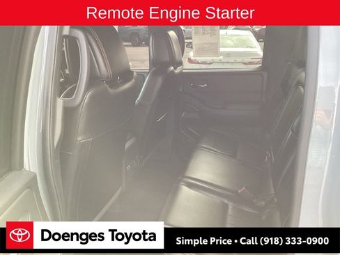 Used 2024 Nissan Frontier PRO-4X w/ Pro Premium Package image 11
