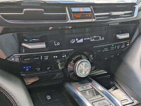Used 2022 Acura MDX SH-AWD w/ Advance Package image 22