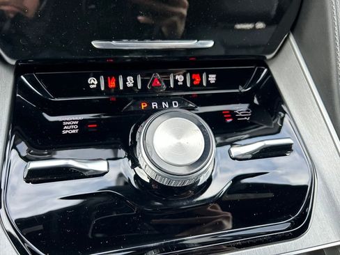 New 2026 Jeep Grand Wagoneer L Limited image 15