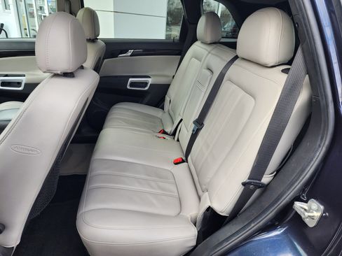 Used 2014 Chevrolet Captiva Sport LTZ image 12