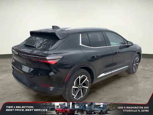 Used 2025 Chevrolet Equinox EV LT image 5