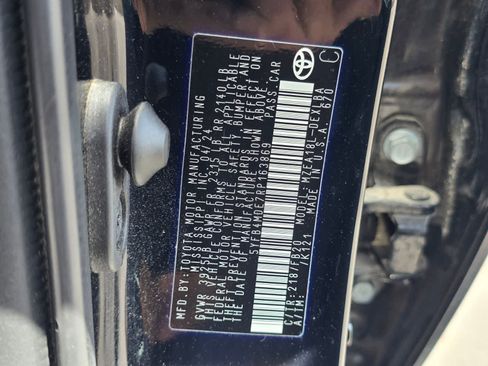 Used 2024 Toyota Corolla LE FWD image 18