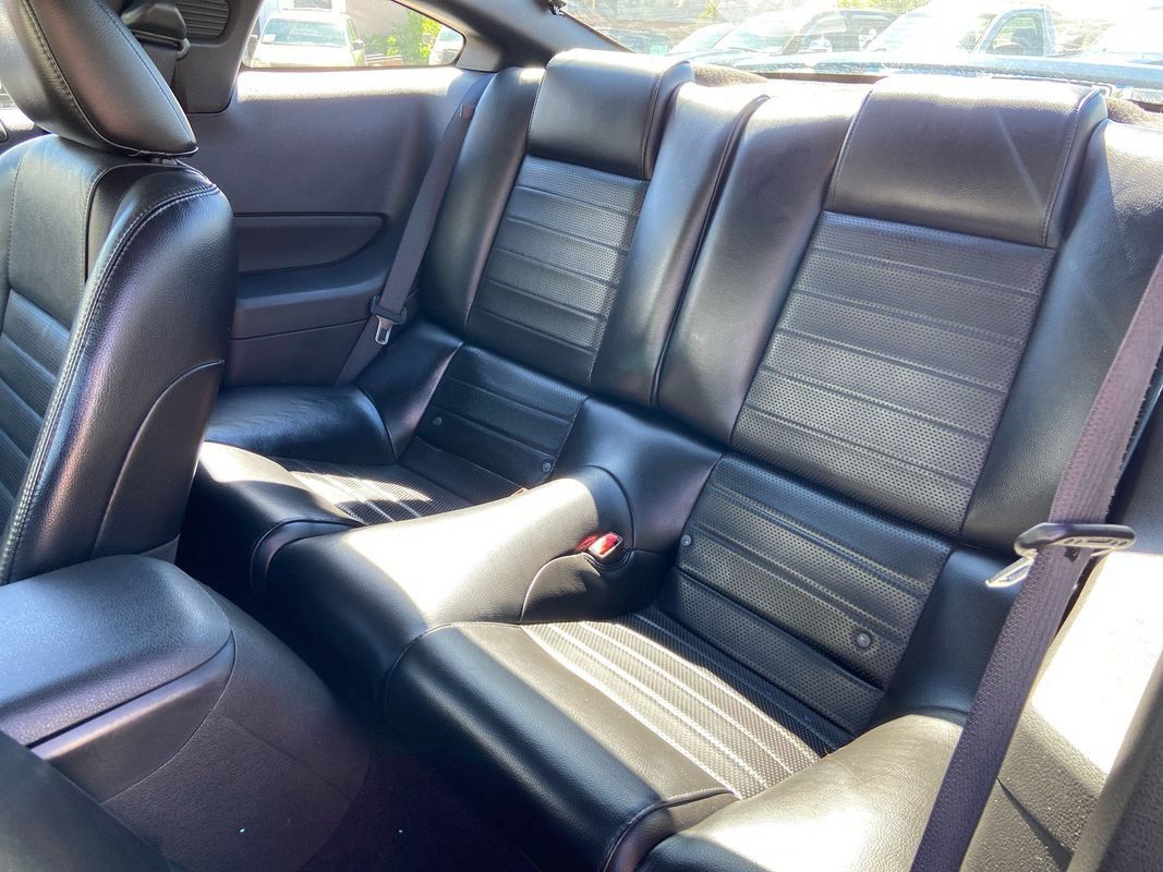 Used 2006 Ford Mustang GT RWD image 18