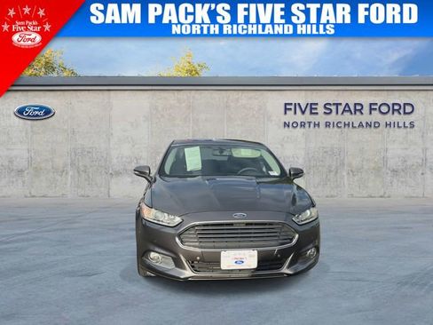 Used 2013 Ford Fusion SE FWD image 3