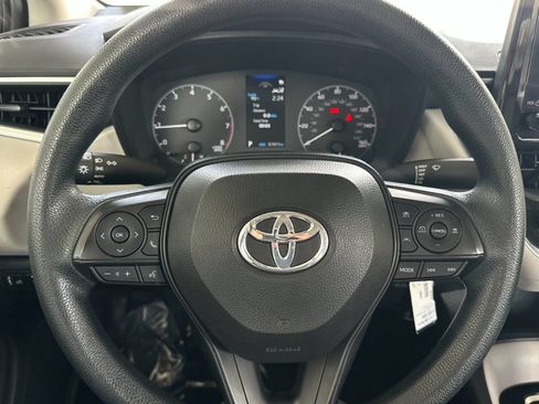 Used 2024 Toyota Corolla LE FWD image 19