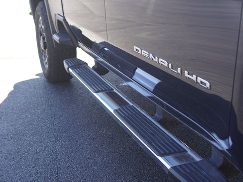 Used 2022 GMC Sierra 2500 Denali image 21