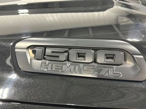 Used 2022 RAM 1500 Big Horn AWD/4WD image 36