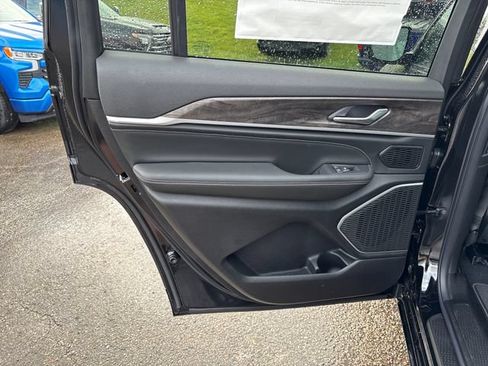 New 2026 Jeep Grand Cherokee L Limited AWD/4WD image 22
