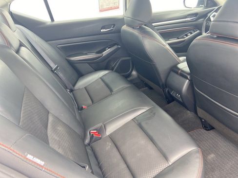 Used 2023 Nissan Altima 2.5 SR image 6