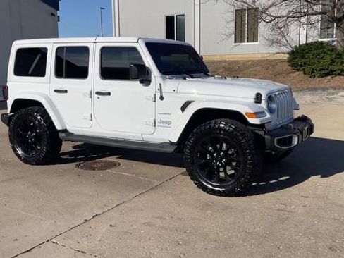 Used 2023 Jeep Wrangler Unlimited Sahara w/ Cold Weather Group AWD/4WD image 2