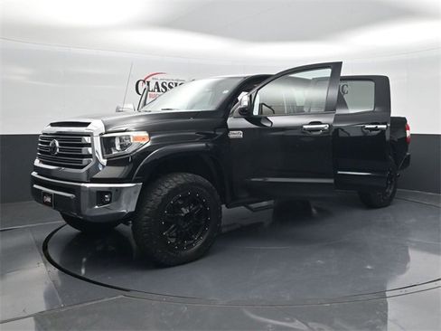 Used 2018 Toyota Tundra Platinum image 34