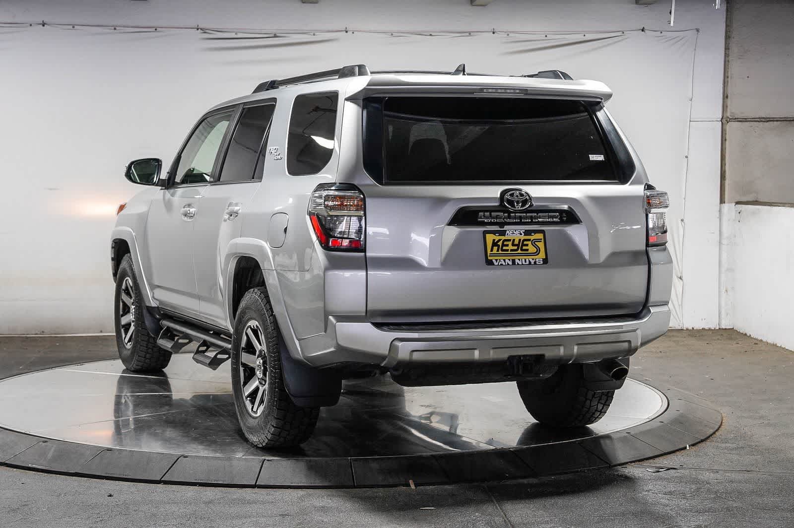 Certified 2021 Toyota 4Runner TRD Off-Road Premium w/ Moonroof Package AWD/4WD image 2
