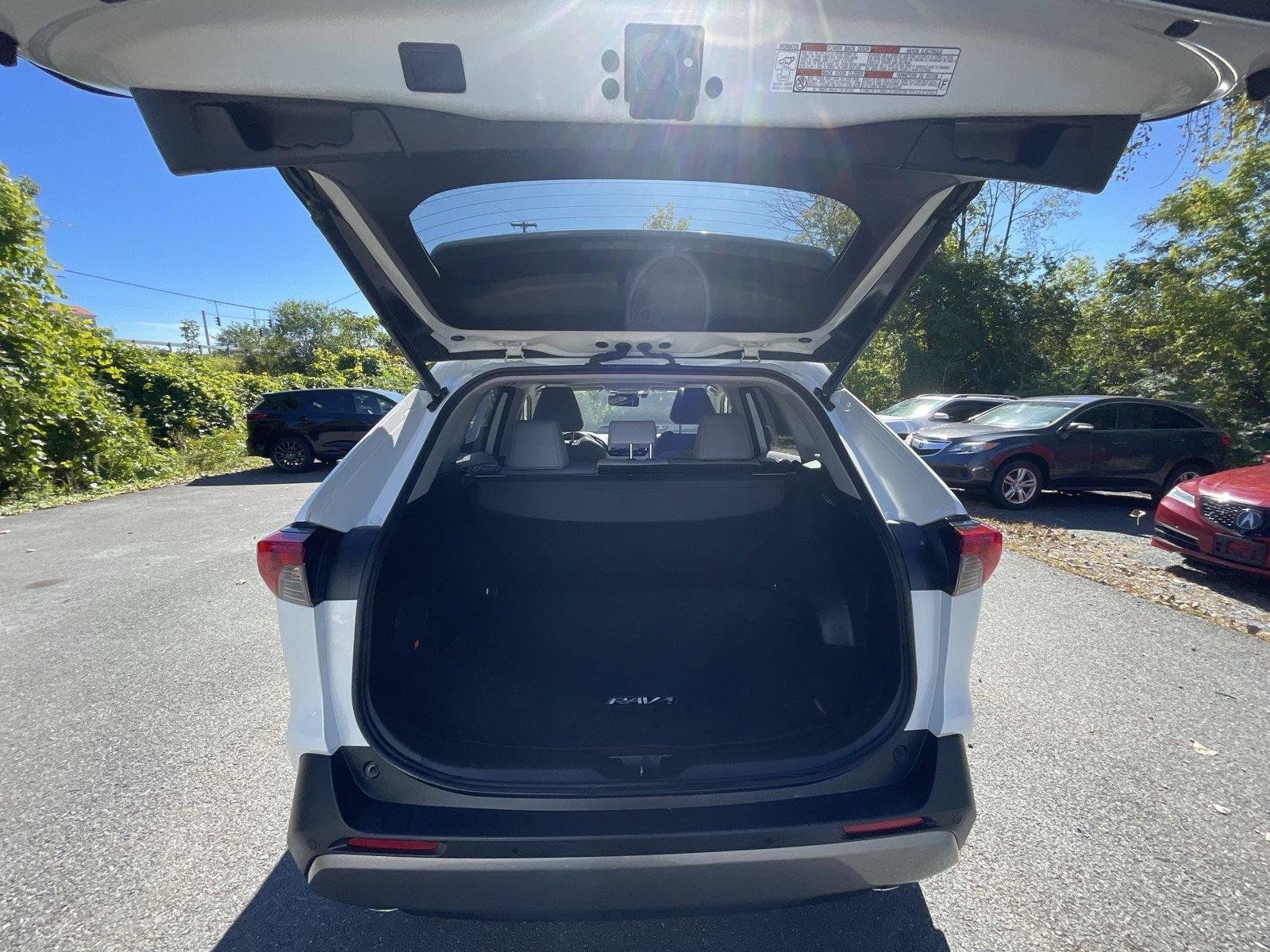 Used 2019 Toyota RAV4 Limited w/ Advanced Technology Package AWD/4WD image 22