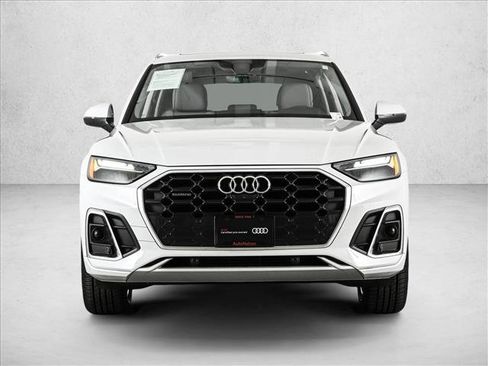 Certified 2024 Audi Q5 2.0T Premium Plus AWD/4WD image 2