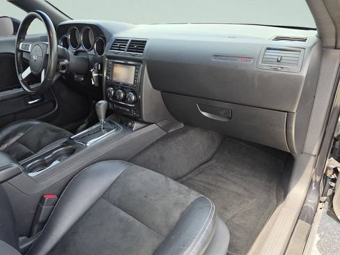 Used 2009 Dodge Challenger SRT8 w/ SRT Option Group II RWD image 17