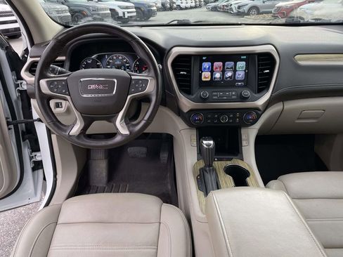 Used 2019 GMC Acadia Denali image 6