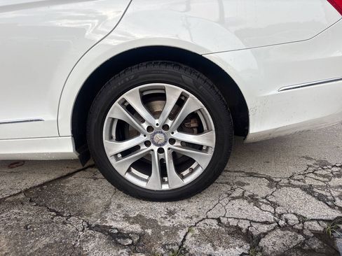Used 2014 Mercedes-Benz C 250 Sedan image 19