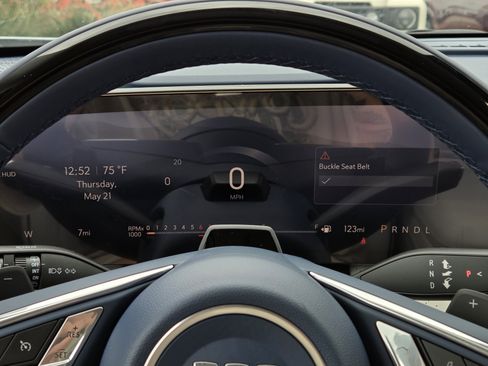 New 2026 Buick Enclave Avenir w/ Super Cruise Package FWD image 7