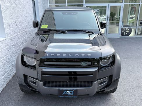 Used 2023 Land Rover Defender 110 AWD/4WD image 7