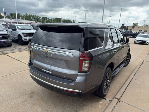 Used 2021 Chevrolet Tahoe LT w/ LT Signature Package AWD/4WD image 5