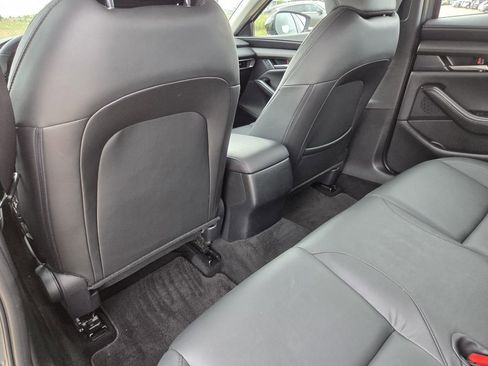 Used 2024 MAZDA MAZDA3 s FWD image 25