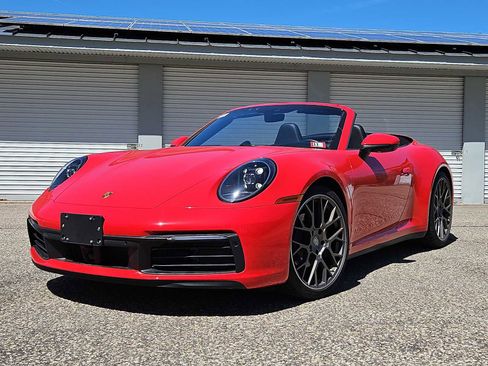 Certified 2022 Porsche 911 Carrera RWD image 35
