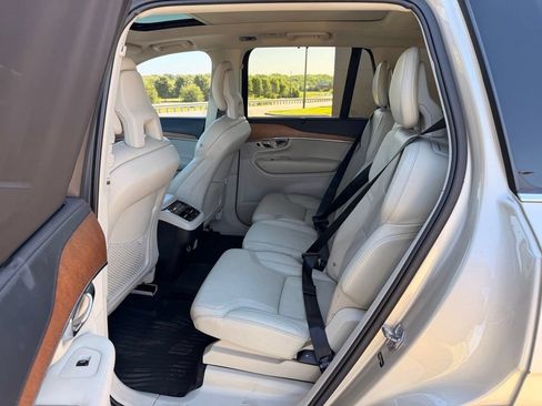 Used 2016 Volvo XC90 T6 Inscription w/ Protection Package Plus AWD/4WD image 5
