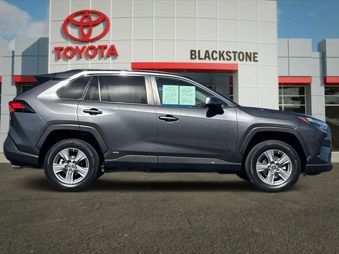Certified 2023 Toyota RAV4 LE AWD/4WD image 2