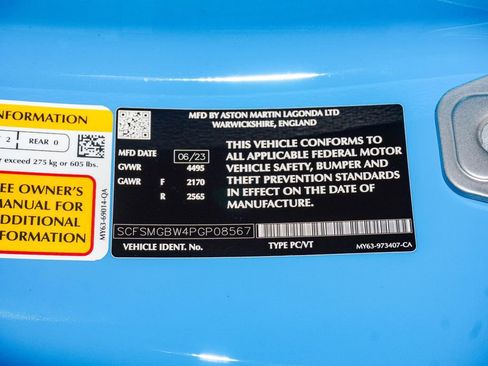 Used 2023 Aston Martin V8 Vantage Roadster RWD image 39