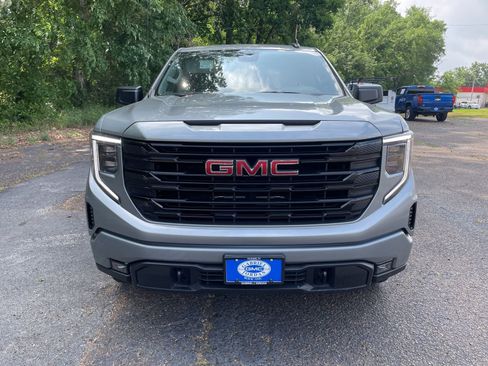 Used 2024 GMC Sierra 1500 Elevation AWD/4WD image 8