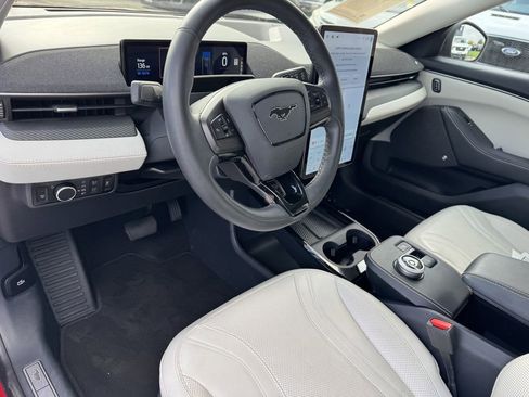 Used 2023 Ford Mustang Mach-E Premium image 9