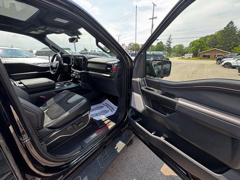 Used 2025 Ford F150 Raptor AWD/4WD image 28