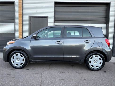 Used 2009 Scion xD image 7