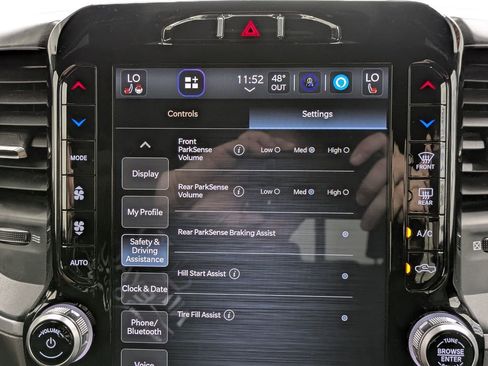 Used 2023 RAM 1500 Big Horn image 9