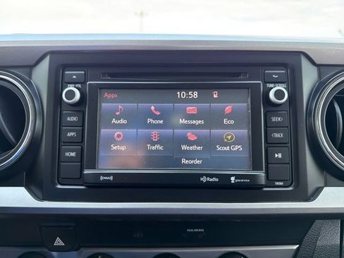 Used 2019 Toyota Tacoma SR5 AWD/4WD image 12