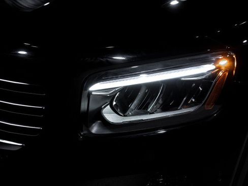 Certified 2025 Mercedes-Benz GLB 250 image 8