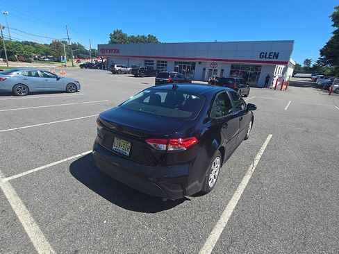 Certified 2024 Toyota Corolla LE FWD image 6