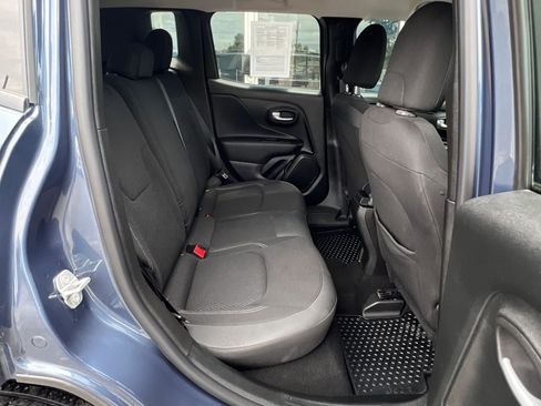 Used 2023 Jeep Renegade Altitude AWD/4WD image 20