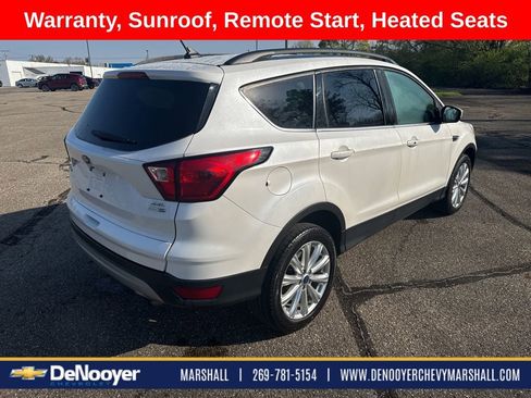 Used 2019 Ford Escape SEL image 5