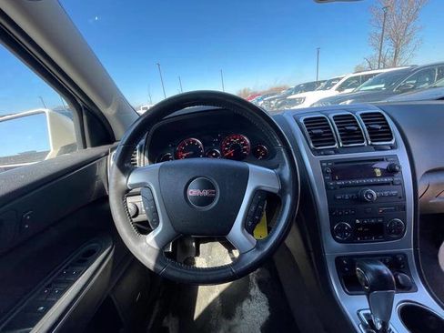 Used 2011 GMC Acadia SLT image 34